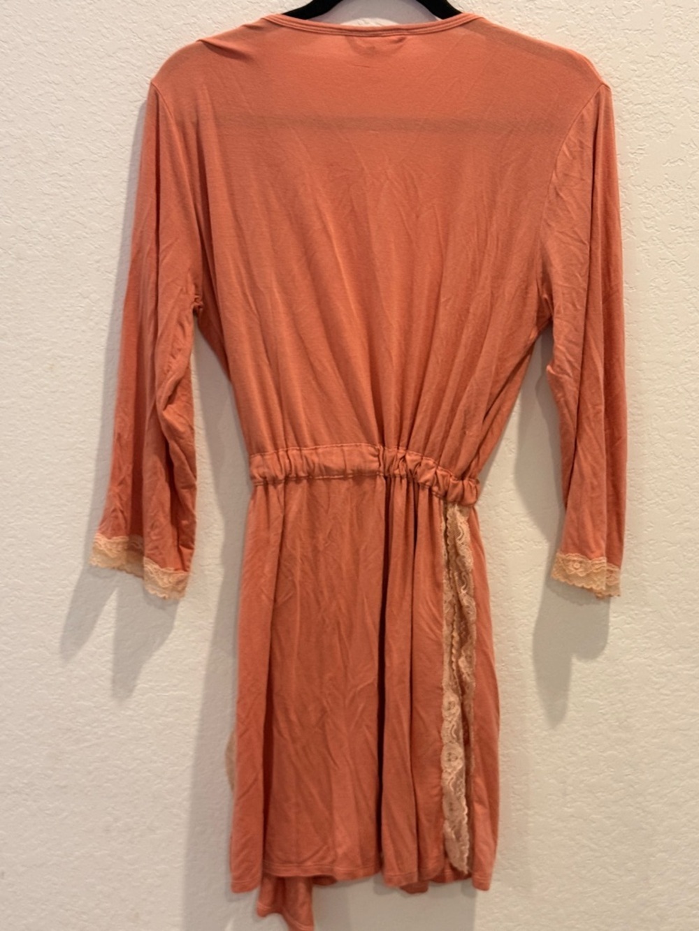 Eberjey Dusty Coral Lace-Trim Wrap Robe - Picture 2 of 6